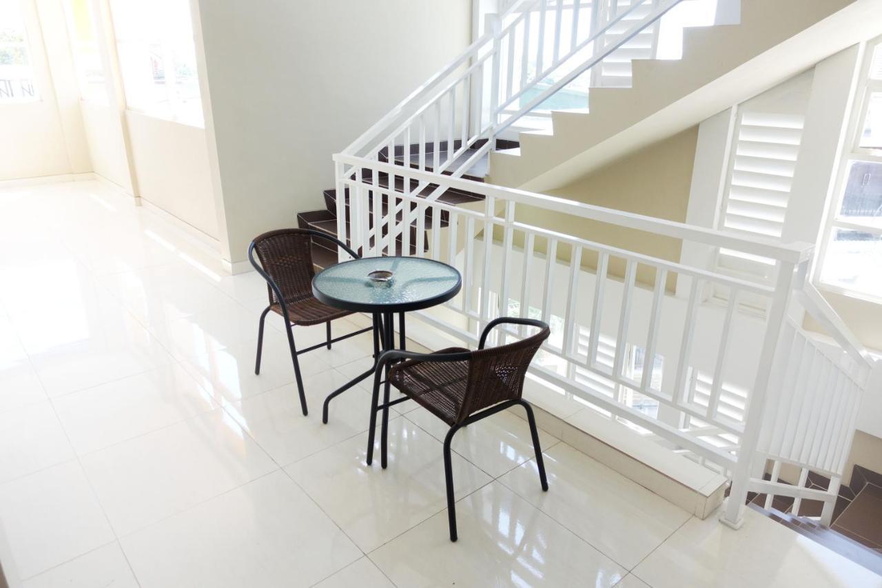 Kelir Residence Семаранг Екстериор снимка